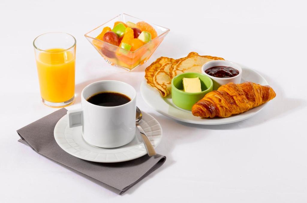 Campanile Hotel Mayenne Nhà hàng bức ảnh